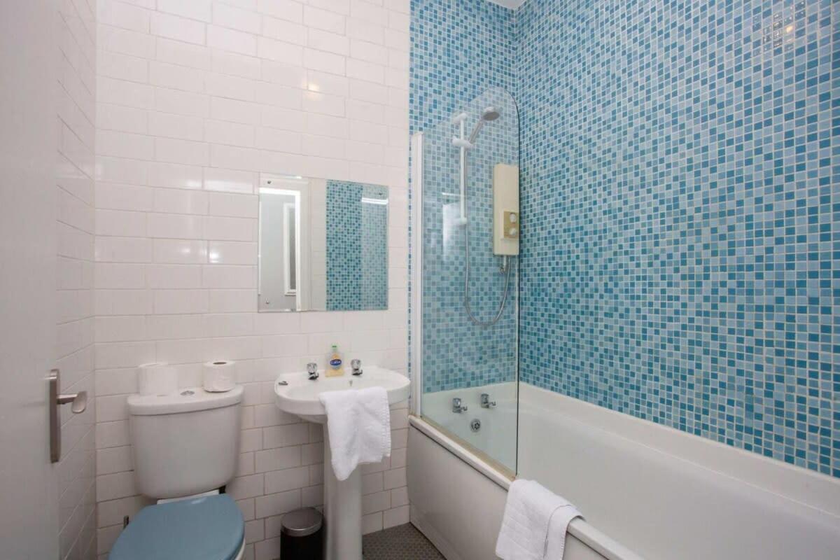Modern And Refurbished Flat In Merchant City 格拉斯哥 外观 照片